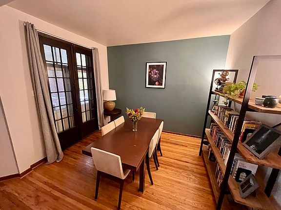 4th image of 906 N Oakley Blvd #2