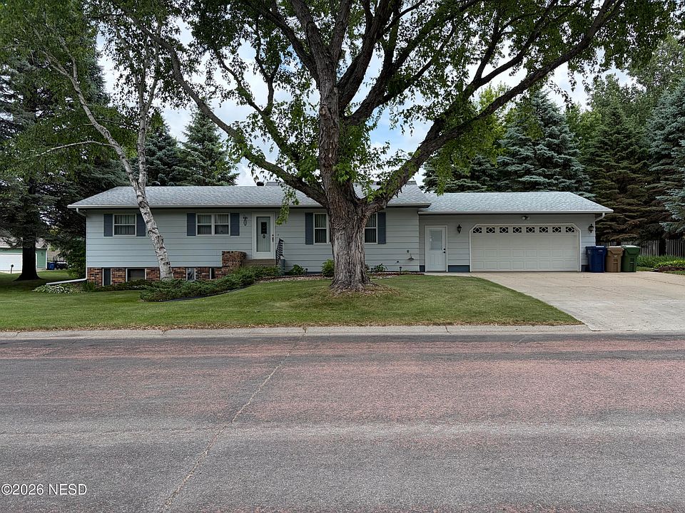 1st image of 37 Sunrise Dr