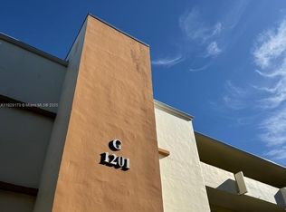 1201 NE 191st St #G313, Miami, FL 33179