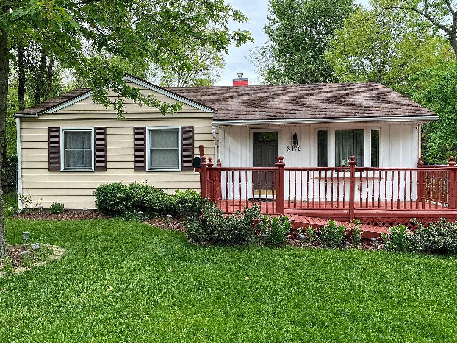 3 bed, 1260 sqft, $1,500 — Photo 2