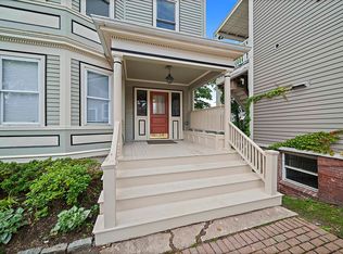 34 Davis Ave #3, Brookline, MA 02445