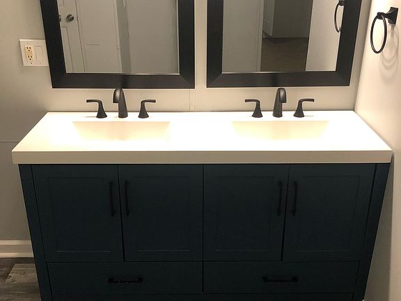 Master vanity