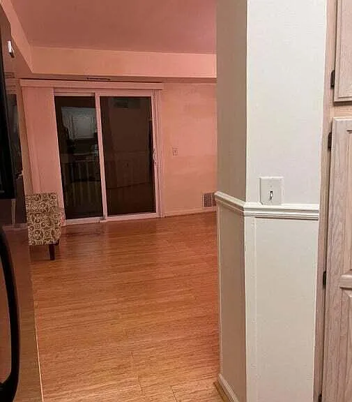 2233 S Huron Pkwy #2 — Photo 7