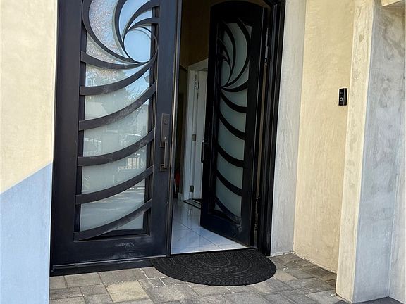 5th image of 8126 Matilija Ave