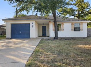 1000 Laredo Ct, College Station, TX 77845