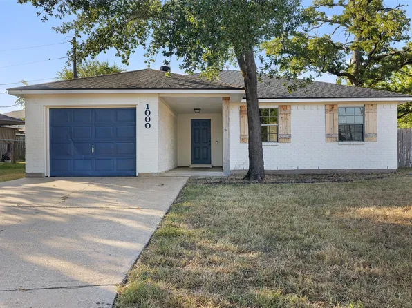 1000 Laredo Ct, College Station, TX 77845