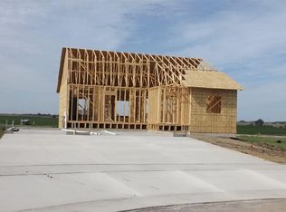 107 Dakota Ave, Valley Springs, SD 57068
