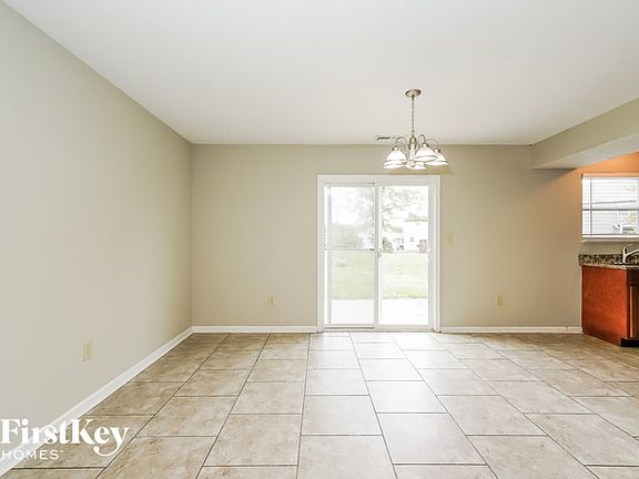 4th image of 2270 Rosswood Blvd