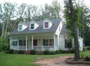 127 Springbrook Dr, Jackson, TN 38305