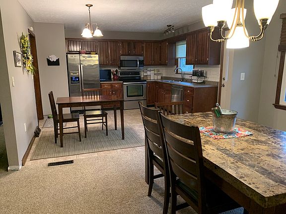 4th image of 339 Edmond Dr