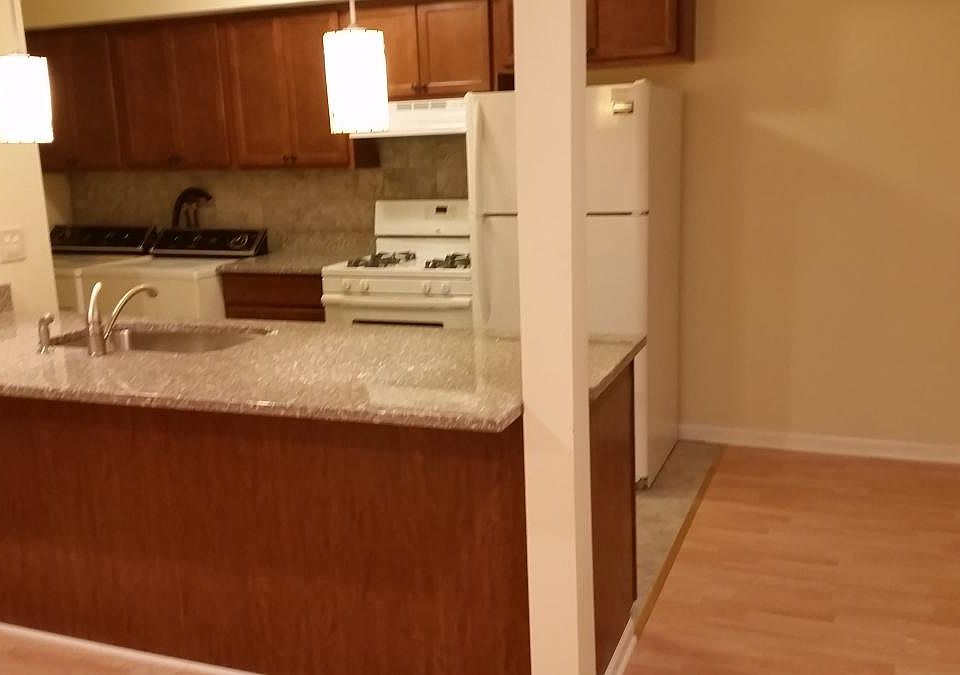 1st image of 1144 Cove Dr
