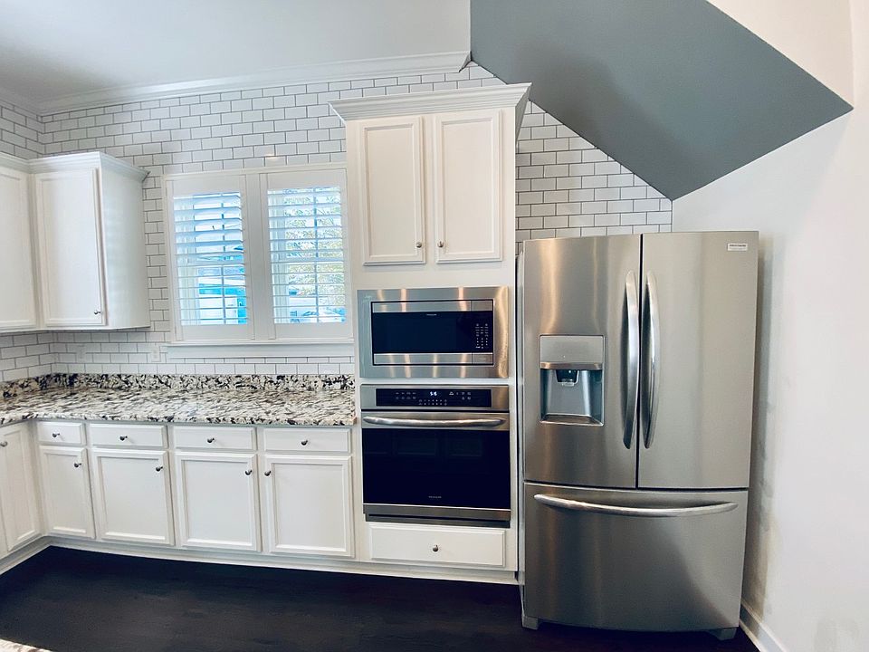 Kitchen 4_10062022