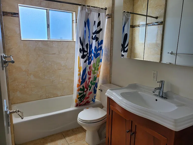 2234 Delaware Ave #A — Photo 8