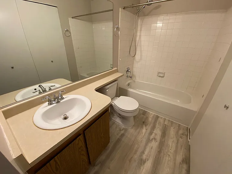 3412 S Eagle St #203 — Photo 8