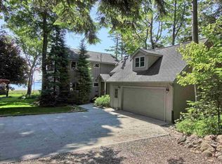 13842 N Forest Beach Shores Rd, Northport, MI 49670