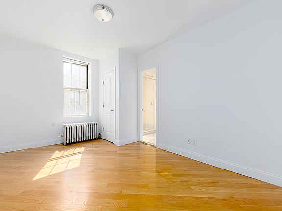 4th image of 266 Washington Ave APT A1