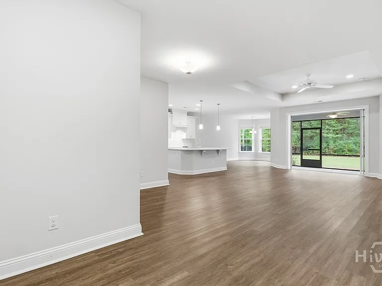 40 Washington Way — Photo 10