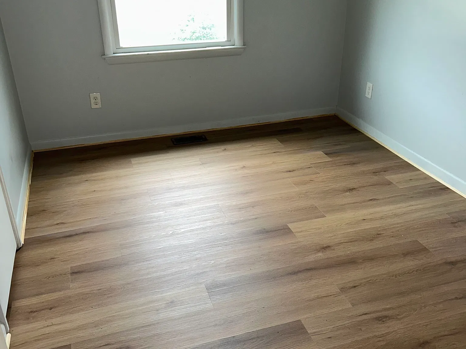 3 bed, 1011 sqft, $1,850 — Photo 4