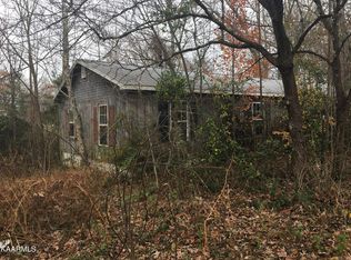 Yellow Cliff Rd, Jamestown, TN 38556