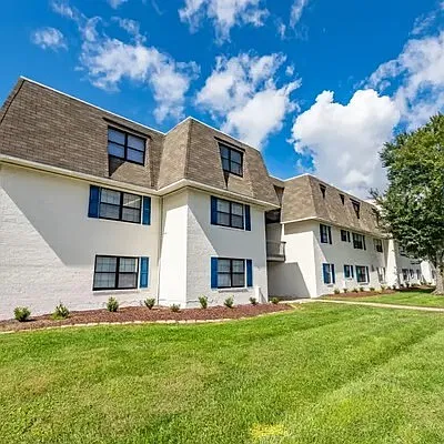 Huffman Mill Townhomes — Photo 4