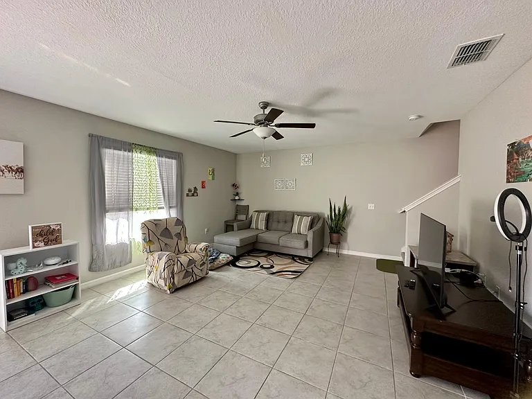 5415 Amaryllis Garden St — Photo 6