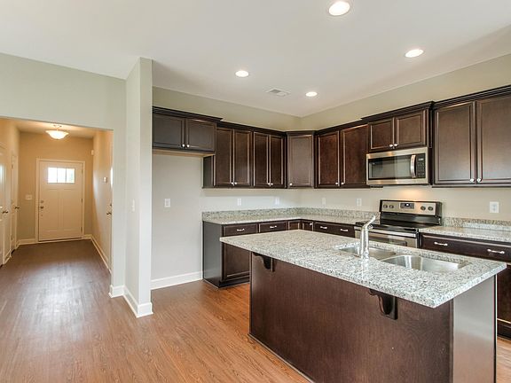 5th image of 4433 Chusto Dr