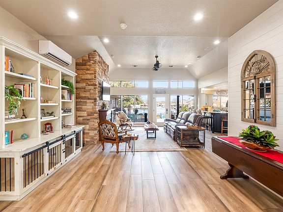 5th image of 2325 River Rd