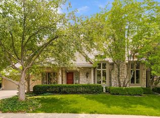59 Le Mans Ct, Prairie Village, KS 66208