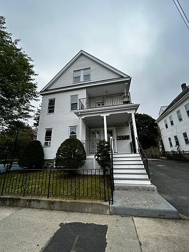 137 Florence St #3 Photo 1