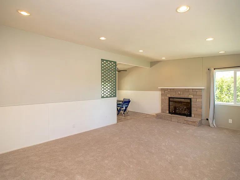 68177 Mountain View Rd — Photo 11
