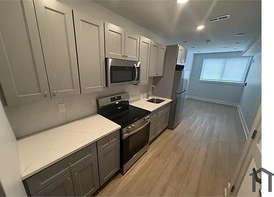 3860 Brown St #1 — Photo 8