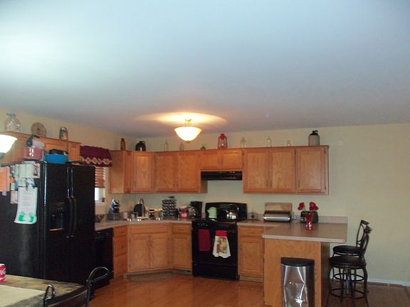 4th image of 515 Loraine St