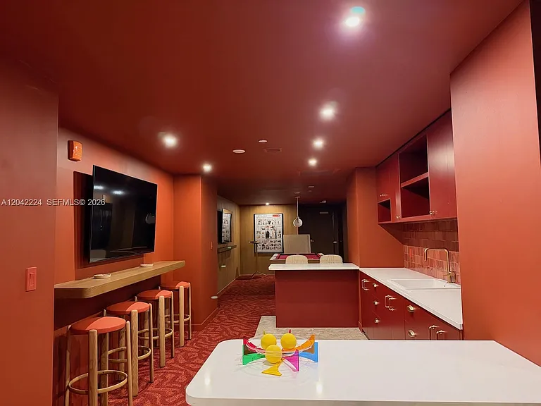 90 NE 32nd St #606 — Photo 33