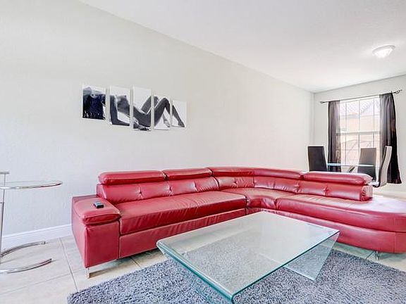 1124 SW 146 Terrace, Pembroke Pines, FL 33027