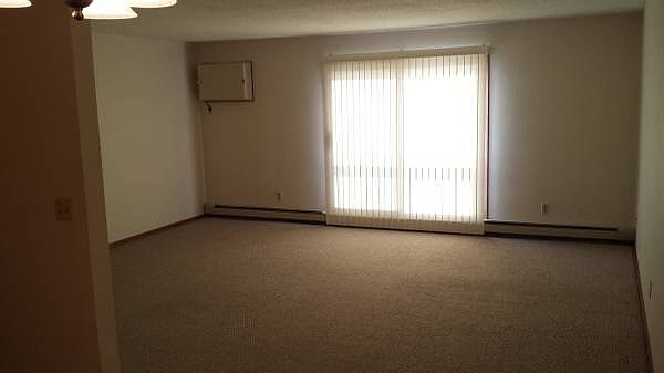 2nd image of 922 N Benton Dr APT 307