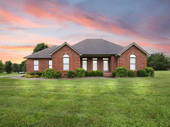 24 Donald Ct, London, KY 40744