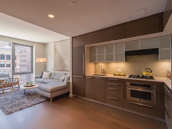 100 W 31st St, New York, NY