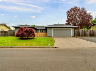 1085 Stillman Ave, Eugene, OR 97404