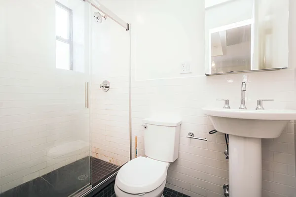 Rented by Nooklyn NYC LLC | media 41