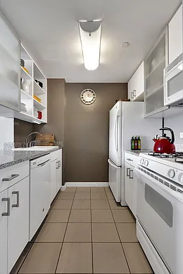 Rented by Cooper & Cooper Real Estate | media 29