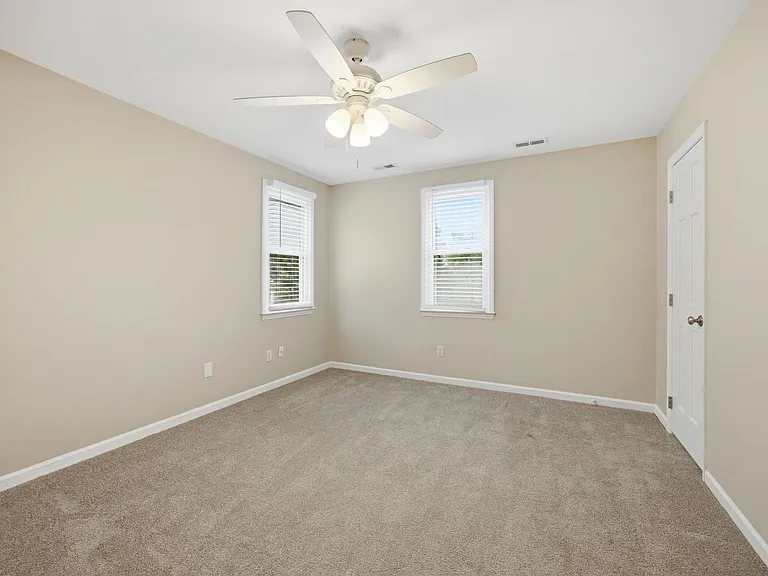 1000 Hornbuckle Ct — Photo 35
