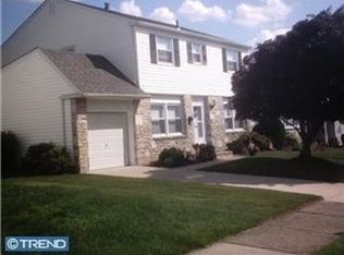 13035 Sewell Rd, Philadelphia, PA 19116