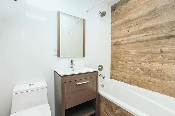 Rented by Nooklyn NYC LLC | media 34