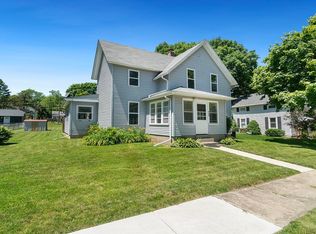 523 Jackson St, Pecatonica, IL