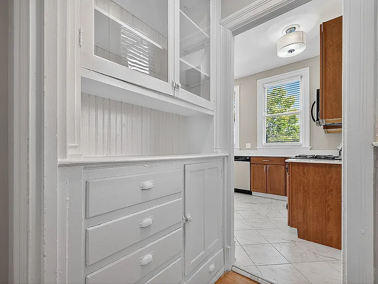 2400 Grandview Ave — Photo 22