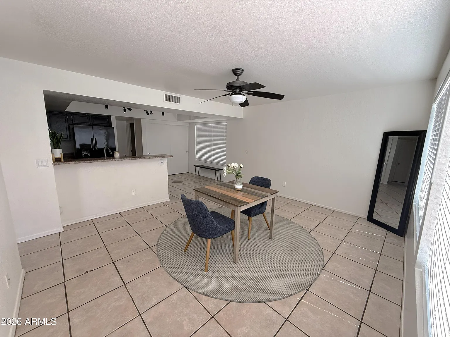 3 bed, 2.5 bath, 1593 sqft, $2,399 — Photo 4
