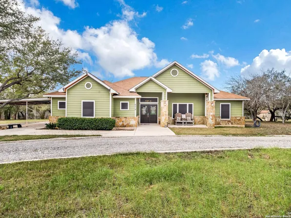 575 CIMARRON SQUARE, Poteet, TX 78065