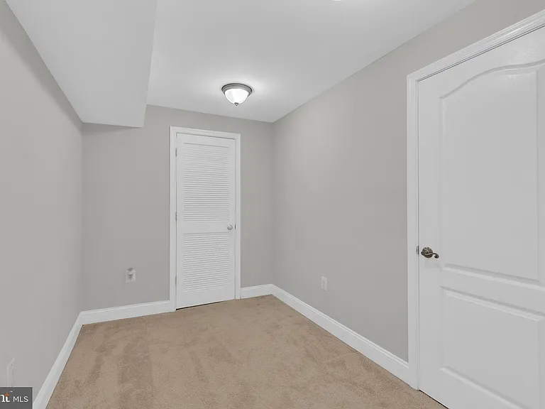 7205 Van Ness Ct — Photo 38