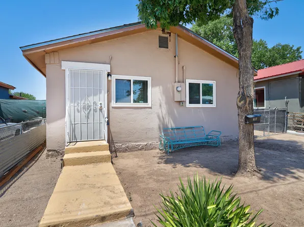 917 22nd St NW, Albuquerque, NM 87104