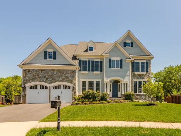 1751 Tysons Crest Ln, Vienna, VA 22182